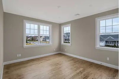 457 Pond Path, East Setauket, NY 11733 - Photo 27