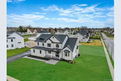 457 Pond Path, East Setauket, NY 11733 - Photo 39