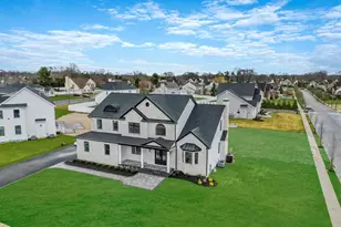 457 Pond Path, East Setauket, NY 11733 - Photo 39