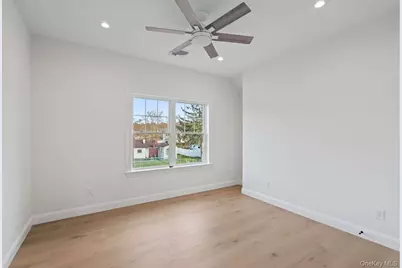 457 Pond Path, East Setauket, NY 11733 - Photo 21