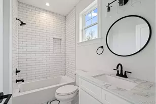 457 Pond Path, East Setauket, NY 11733 - Photo 15