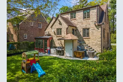 468 Murray Street, Pelham, NY 10803 - Photo 27