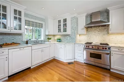 468 Murray Street, Pelham, NY 10803 - Photo 11