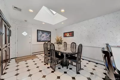 1 Stauber Drive, Plainview, NY 11803 - Photo 7