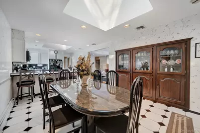 1 Stauber Drive, Plainview, NY 11803 - Photo 9