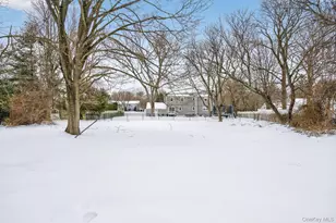 12 Altamore St, Melville, NY 11747 - Photo 15