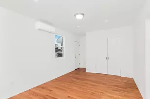 940 E 212th St, Bronx, NY 10469 - Photo 11