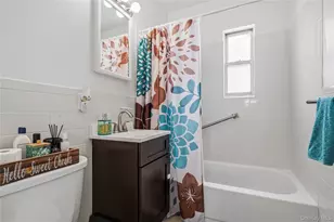 198-28 Pompeii Ave, Hollis, NY 11423 - Photo 11