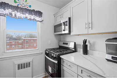 198-28 Pompeii Avenue #2, Hollis, NY 11423 - Photo 9