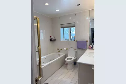 7547 193rd Street, Fresh Meadows, NY 11366 - Photo 11