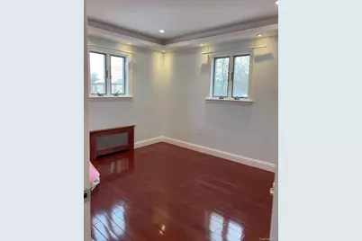 7547 193rd Street, Fresh Meadows, NY 11366 - Photo 9