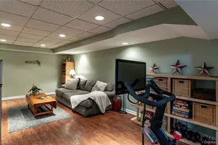 97 Village Green, Bardonia, NY 10954 - Photo 31