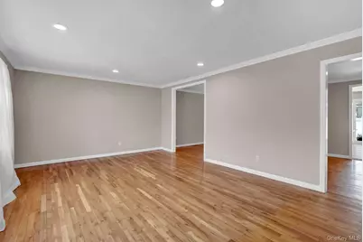 1315 Little Neck Avenue, North Bellmore, NY 11710 - Photo 11