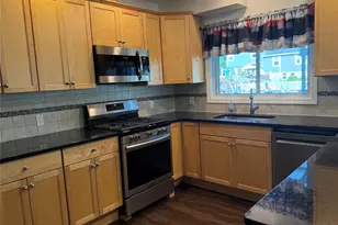 55 Lester Ave, Freeport, NY 11520 - Photo 9