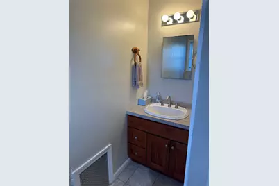 55 Lester Avenue, Freeport, NY 11520 - Photo 13