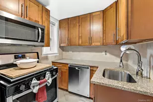 253 S Broadway, Tarrytown, NY 10591 - Photo 7