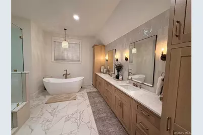 4 Roundhill Road, Hopewell Junction, NY 12533 - Photo 9