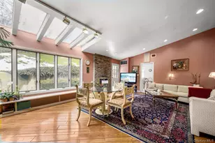 8 Pine Dr, Great Neck, NY 11021 - Photo 23