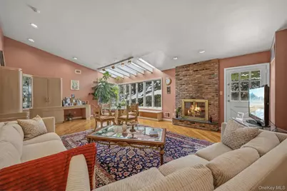 8 Pine Drive, Great Neck, NY 11021 - Photo 27