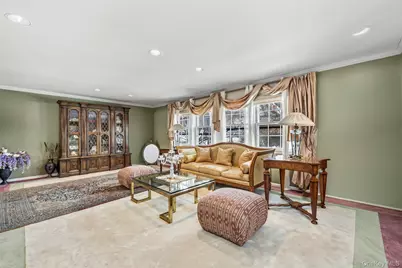 8 Pine Drive, Great Neck, NY 11021 - Photo 5