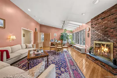 8 Pine Drive, Great Neck, NY 11021 - Photo 25