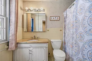 8 Pine Dr, Great Neck, NY 11021 - Photo 35