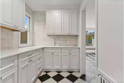 158 Loring Avenue, Pelham, NY 10803 - Photo 9