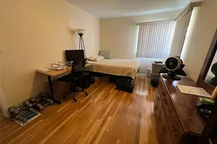 194 Rhododendron Dr, Westbury, NY 11590 - Photo 15