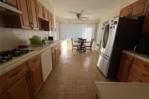 194 Rhododendron Dr, Westbury, NY 11590 - Photo 13