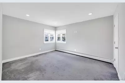 9 Meadow Avenue, Medford, NY 11763 - Photo 17