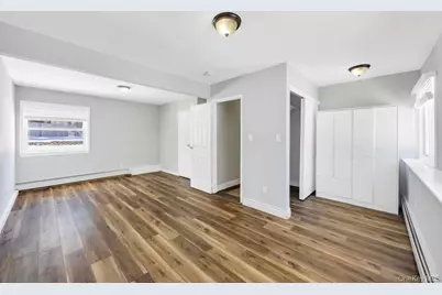 9 Meadow Avenue, Medford, NY 11763 - Photo 19