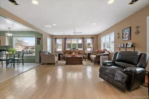 5 Lafayette Pl, Massapequa, NY 11758 - Photo 9