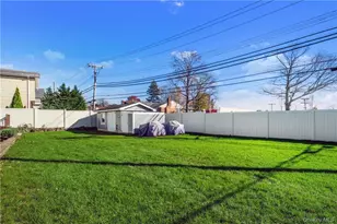 111 Frank Ave, Mamaroneck, NY 10543 - Photo 21