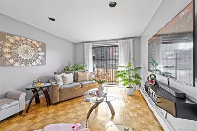 5611 Van Cleef Street, Corona, NY 11368 - Photo 9