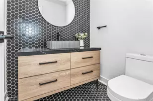 8 Allison Dr, Old Bethpage, NY 11804 - Photo 19