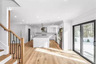 8 Allison Drive, Old Bethpage, NY 11804 - Photo 15