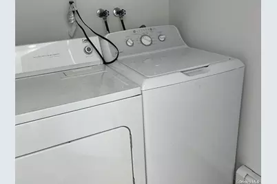 715 E Walnut Street #Upper, Long Beach, NY 11561 - Photo 13