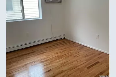 715 E Walnut Street #Upper, Long Beach, NY 11561 - Photo 7