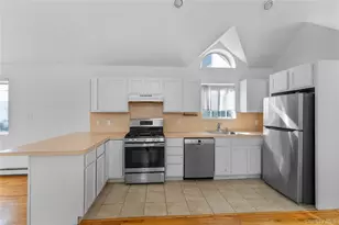 715 E Walnut St, Long Beach, NY 11561 - Photo 9