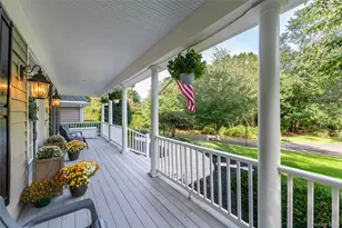 15 Crescent Ct, Wading River, NY 11792 - Photo 3