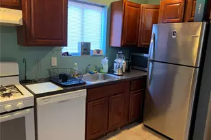 715 E Walnut St, Long Beach, NY 11561 - Photo 3