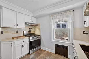 81 Walton Ave, White Plains, NY 10606 - Photo 13