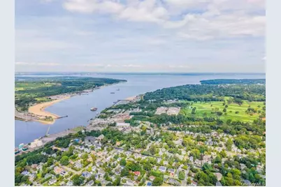 120 Glenwood Road, Glenwood Landing, NY 11547 - Photo 31