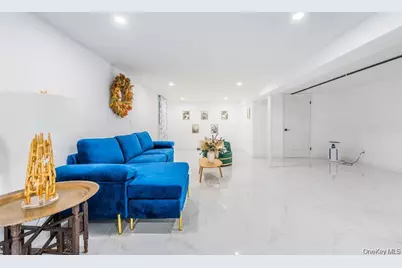 120 Glenwood Road, Glenwood Landing, NY 11547 - Photo 25