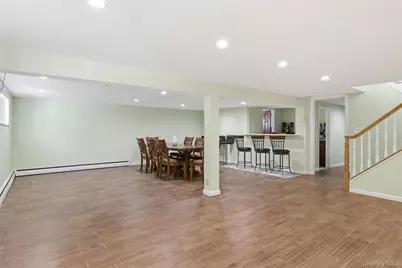 716 Park Lane, Valley Stream, NY 11581 - Photo 15