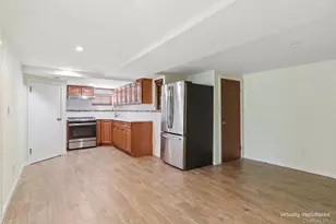 716 Park Ln, Valley Stream, NY 11581 - Photo 17