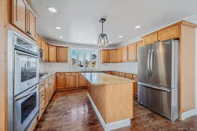 128 Bethune Boulevard, Spring Valley, NY 10977 - Photo 9