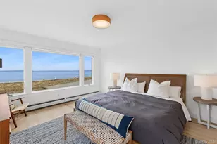 10 Barrett Dr, Hampton Bays, NY 11946 - Photo 15