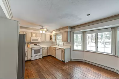 2 Sea View Lane, Mount Sinai, NY 11766 - Photo 3