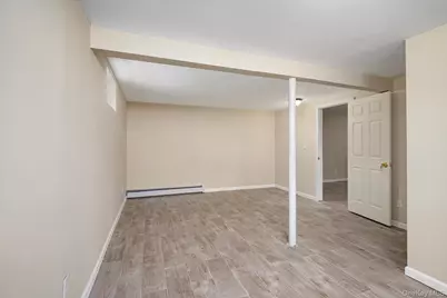 93 Garfield Boulevard, Farmingdale, NY 11735 - Photo 23